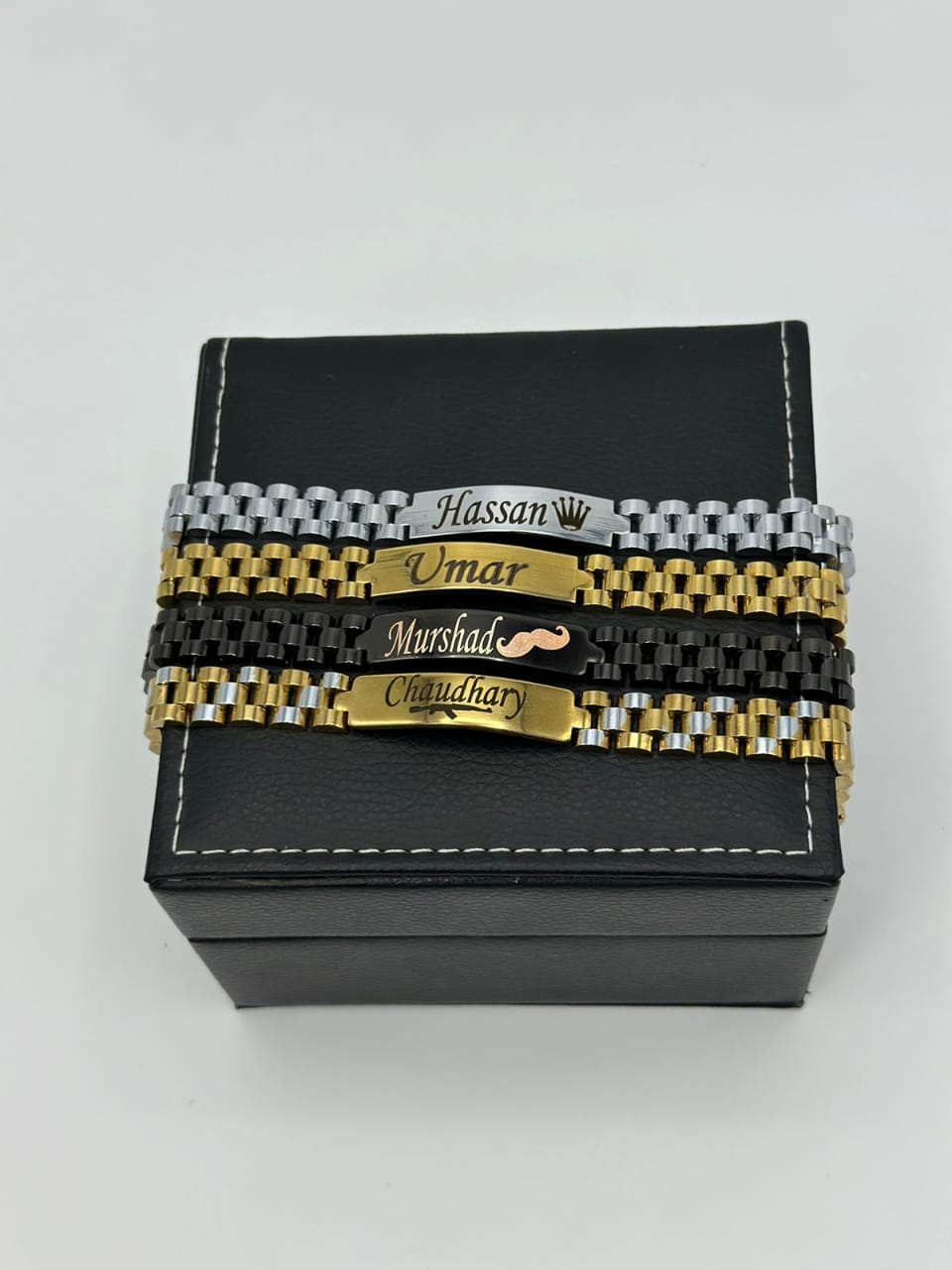 ingraved Name braclete