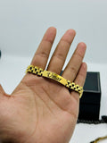 ingraved name braclete